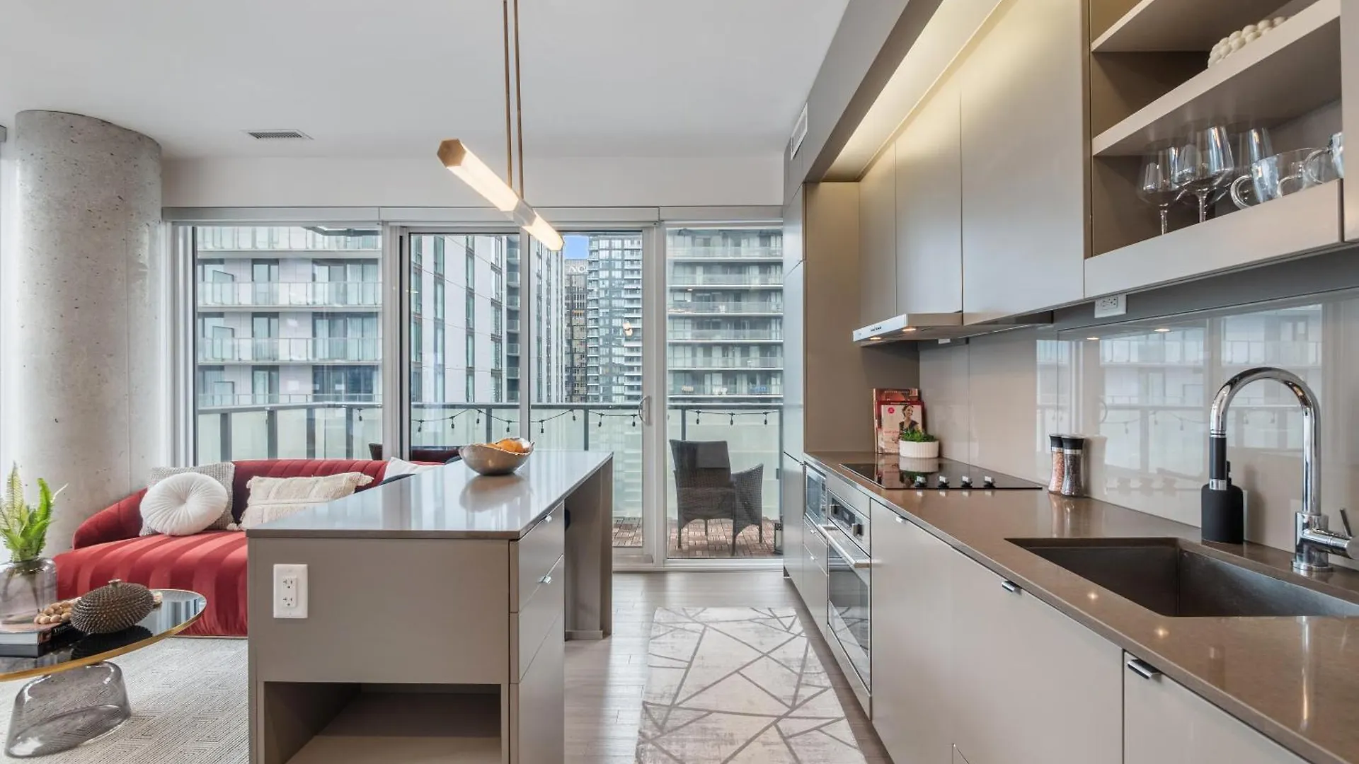 Apartment The Aventi Suites - Downtown Toronto - Across Tiff Bell Lightbox Canada