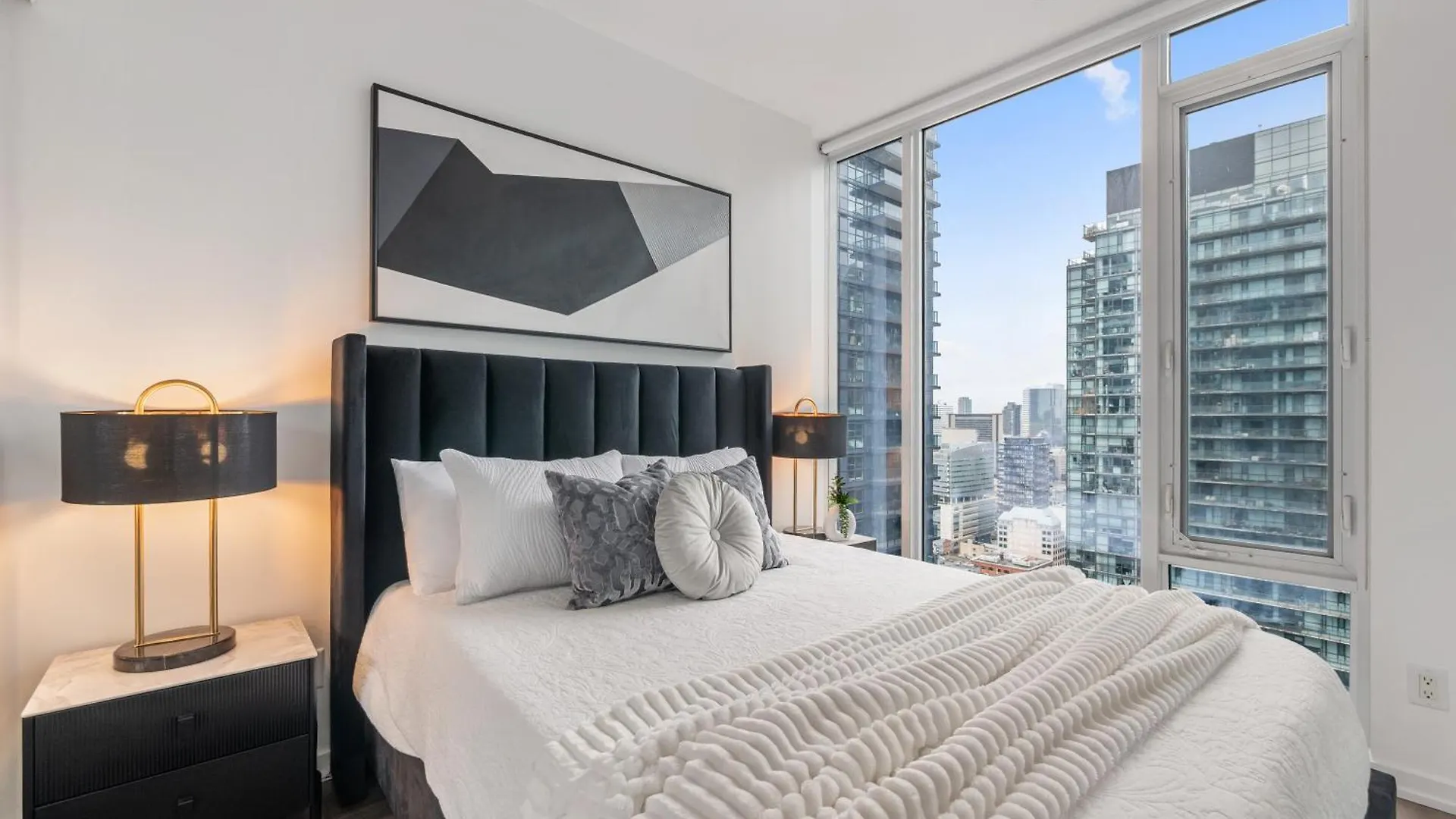 The Aventi Suites - Downtown Toronto - Across Tiff Bell Lightbox